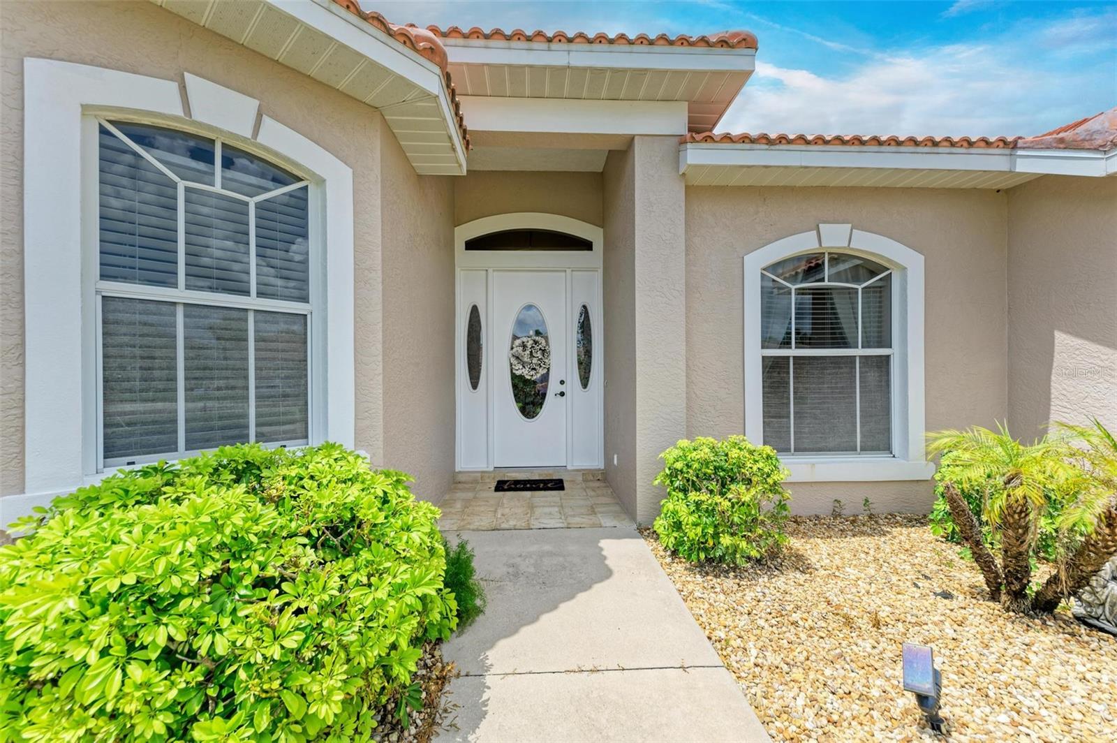 Listing photo id 11 for 2443 Silver Palm Road
