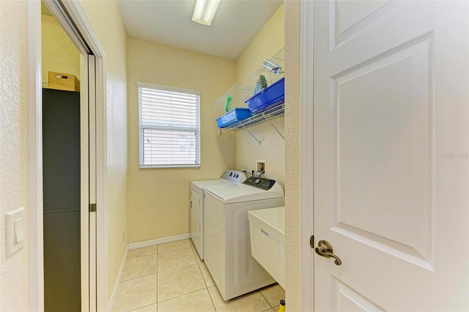 Listing photo id 39 for 2443 Silver Palm Road