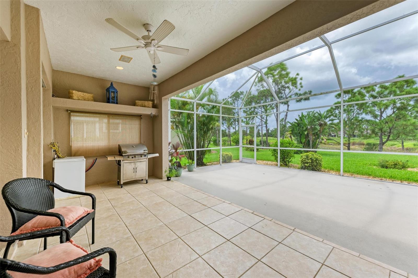Listing photo id 40 for 2443 Silver Palm Road