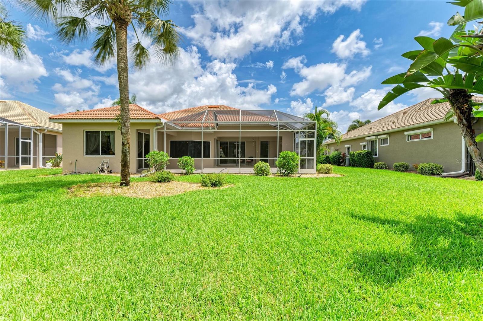 Listing photo id 46 for 2443 Silver Palm Road