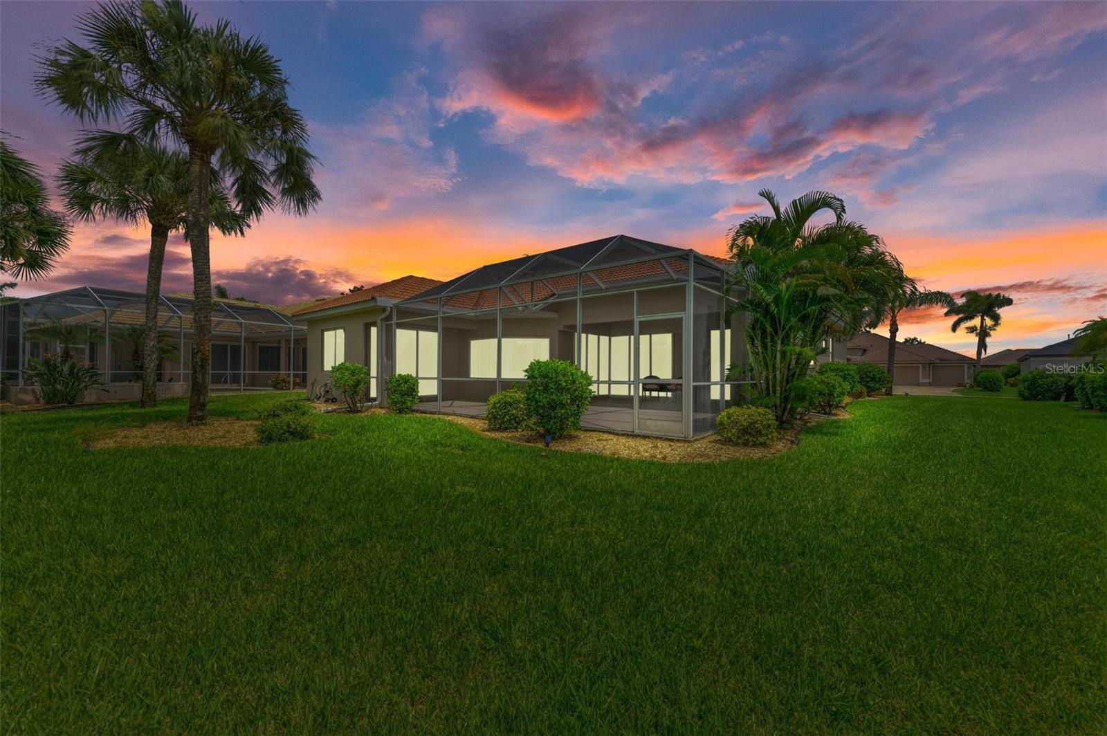 Listing photo id 47 for 2443 Silver Palm Road