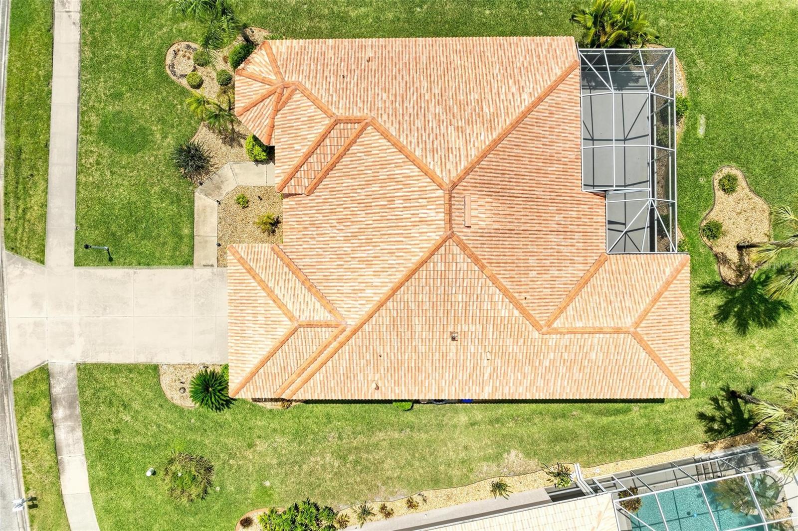 Listing photo id 3 for 2443 Silver Palm Road