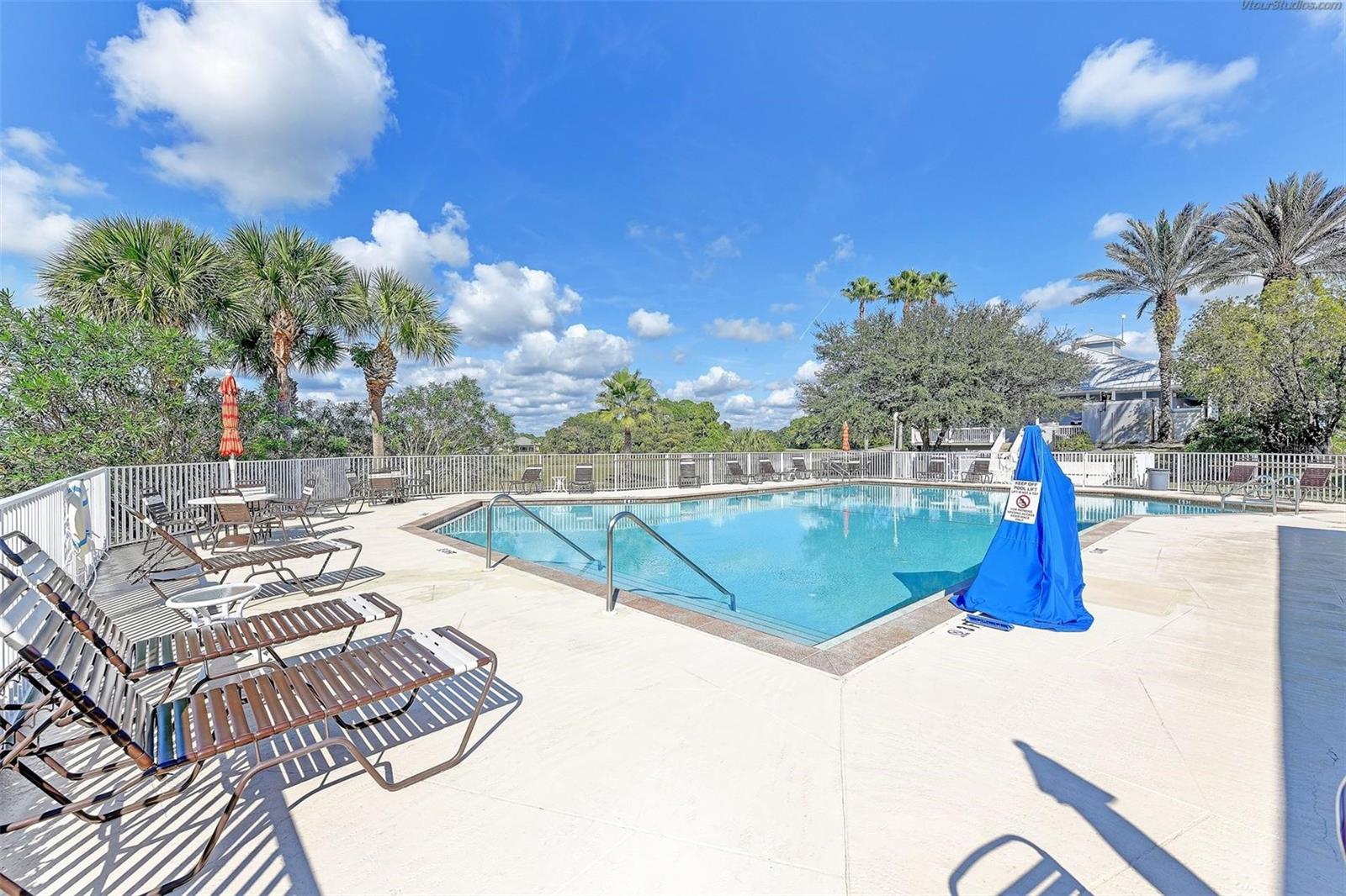 Listing photo id 53 for 2443 Silver Palm Road