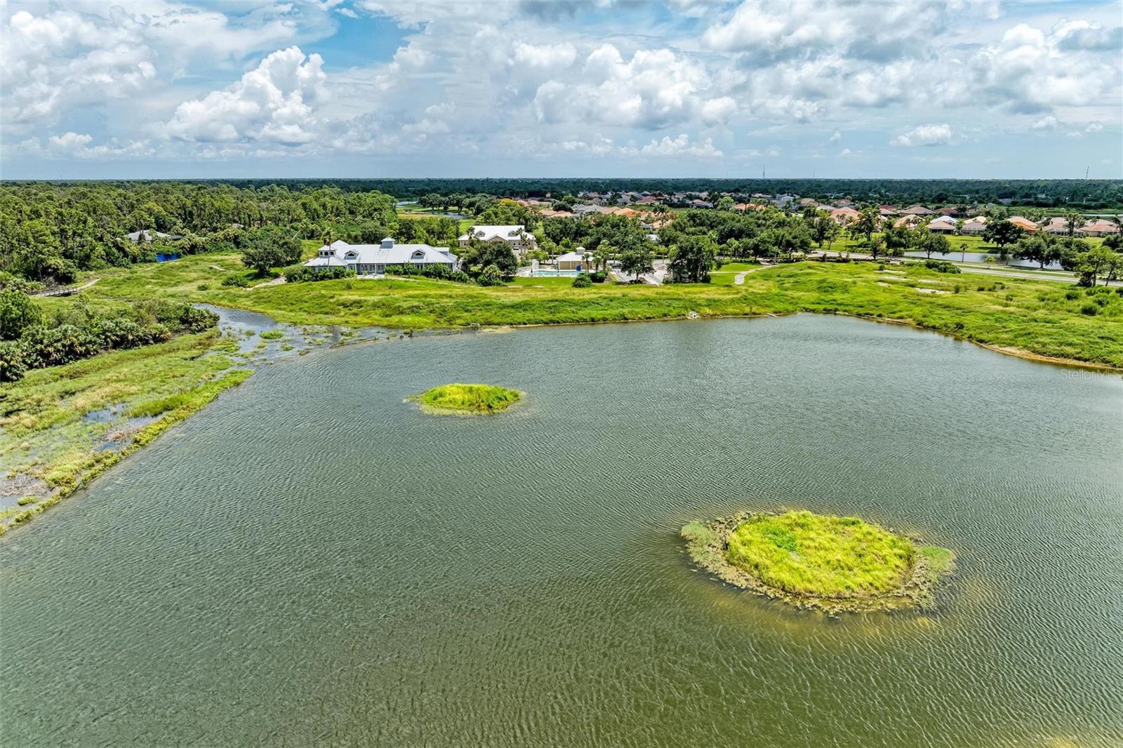 Listing photo id 54 for 2443 Silver Palm Road