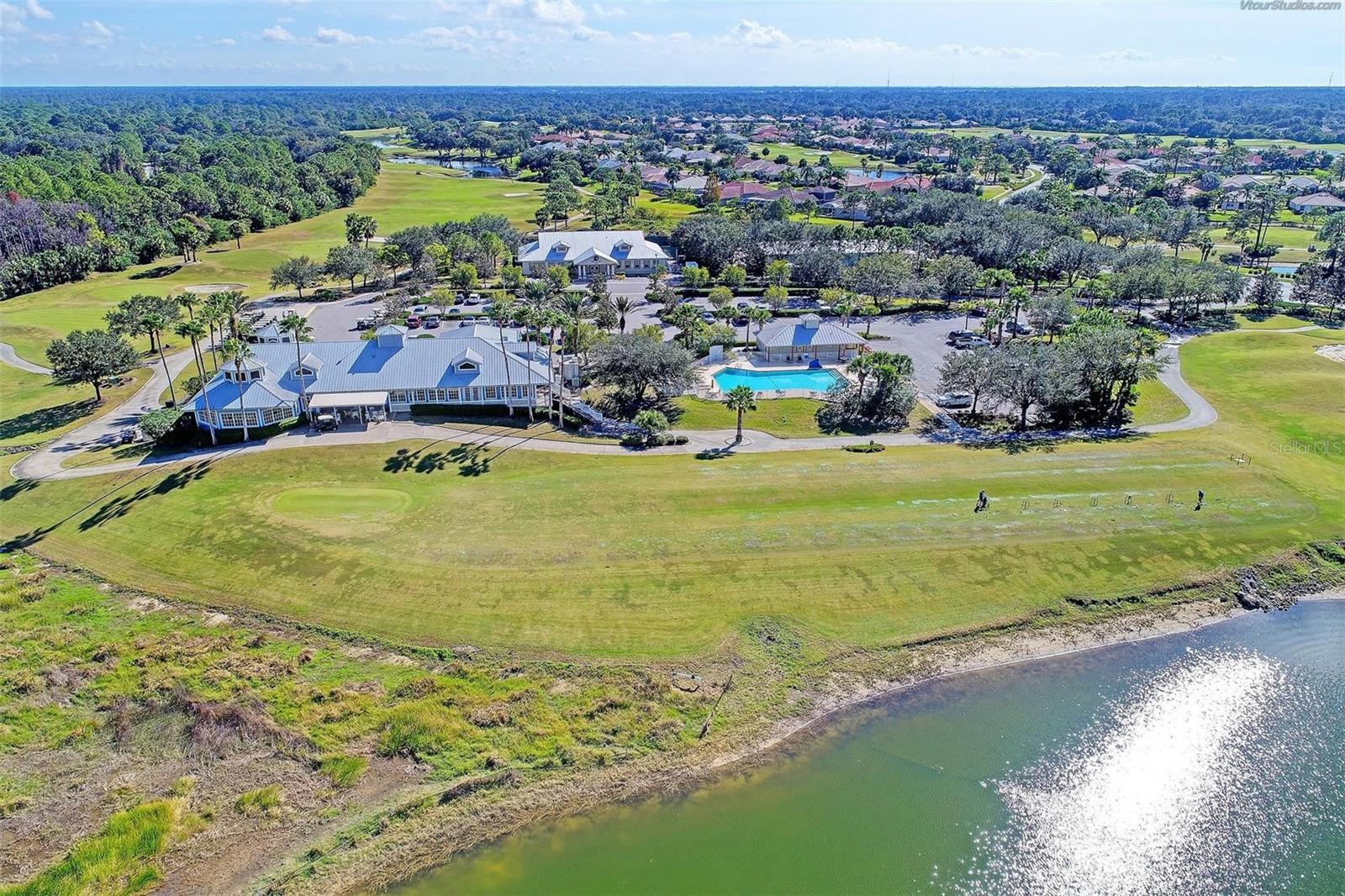 Listing photo id 57 for 2443 Silver Palm Road