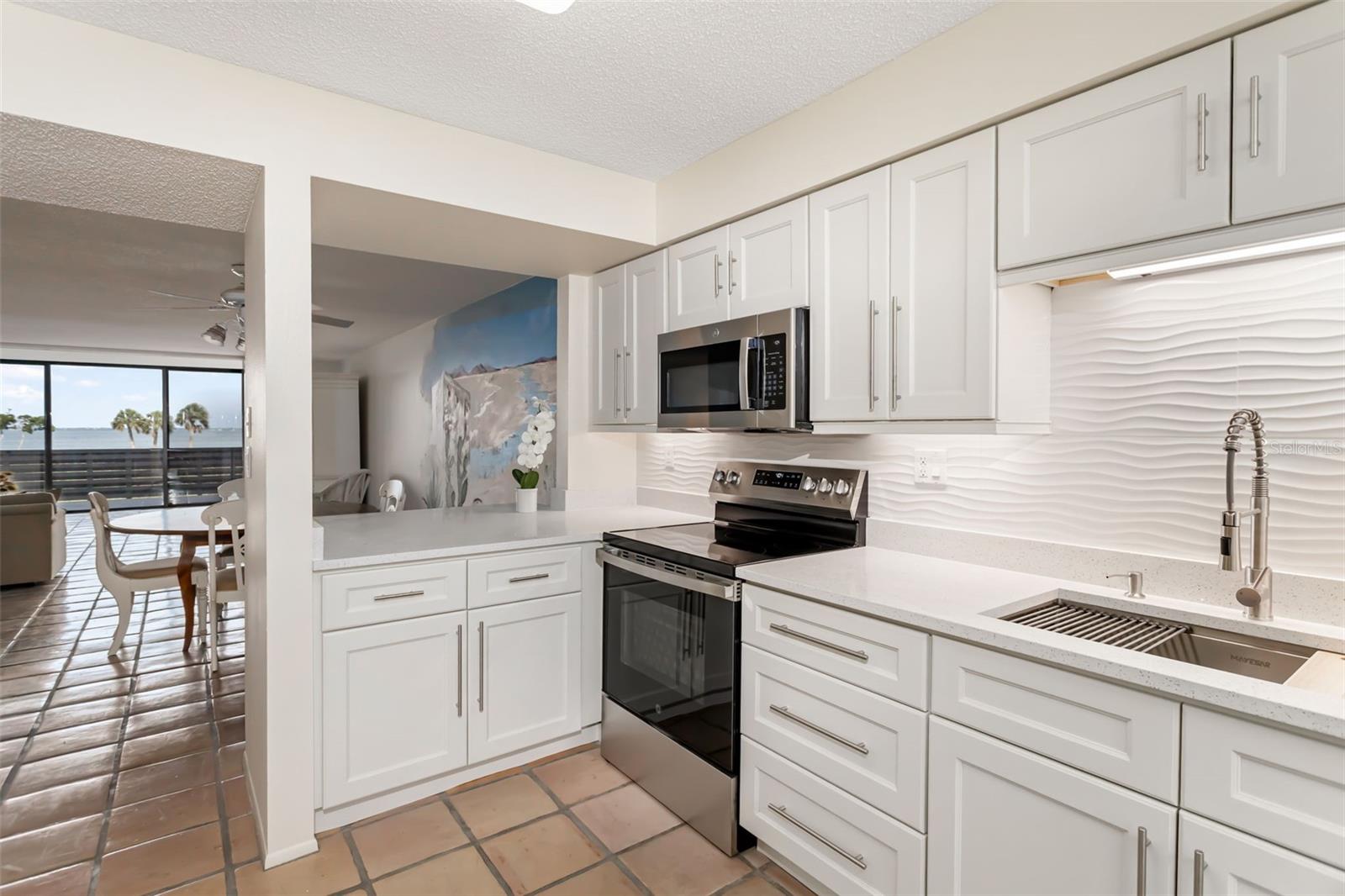 Image 12 of 57 For 815 Bayport Way 815