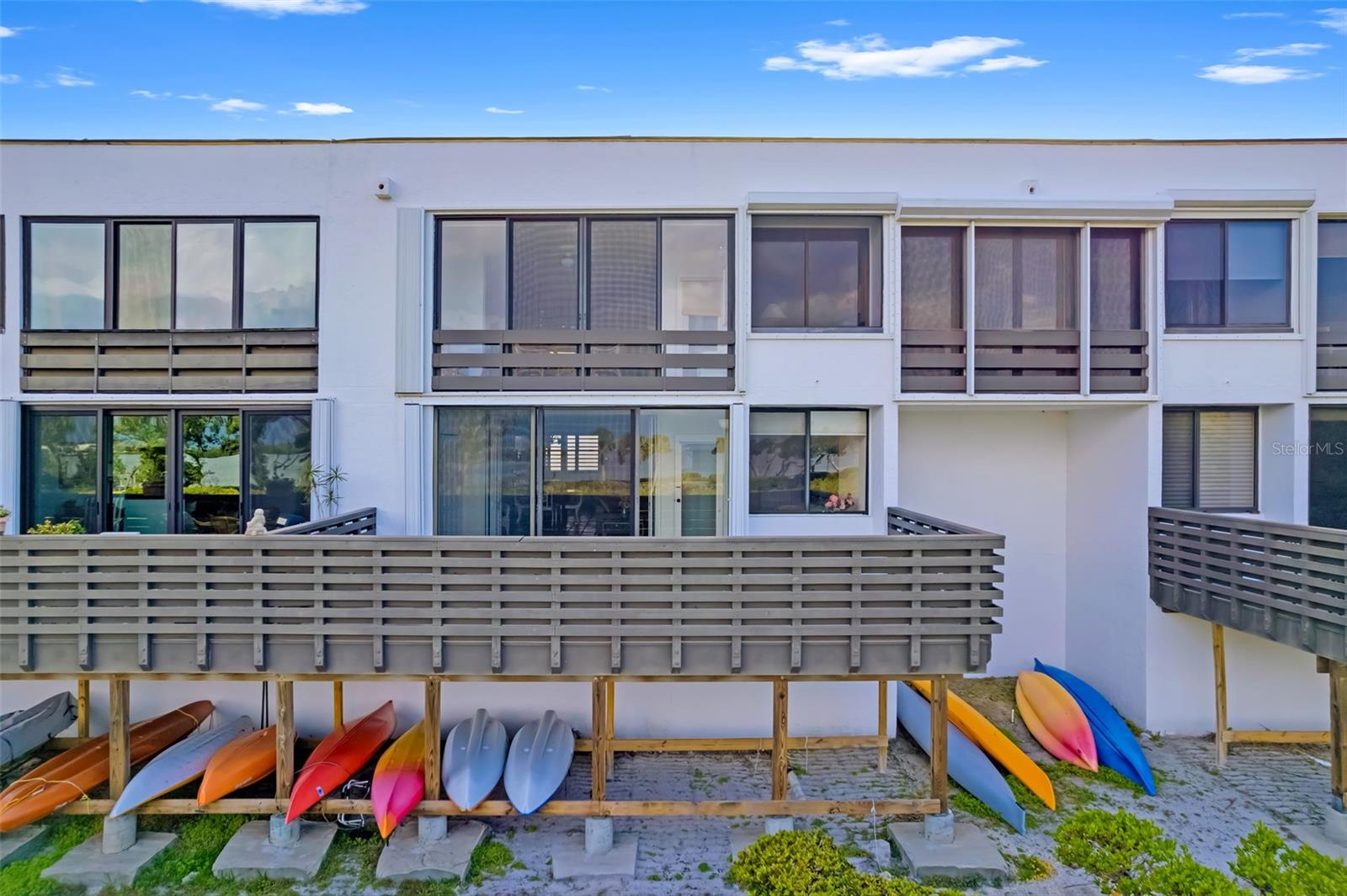 Image 36 of 57 For 815 Bayport Way 815