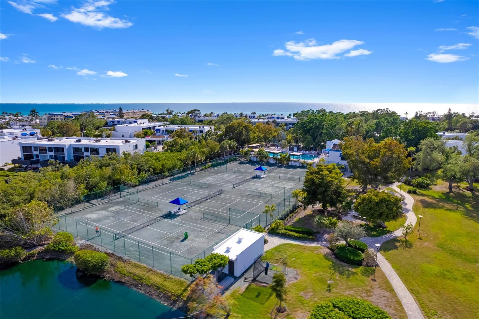 Image 42 of 57 For 815 Bayport Way 815