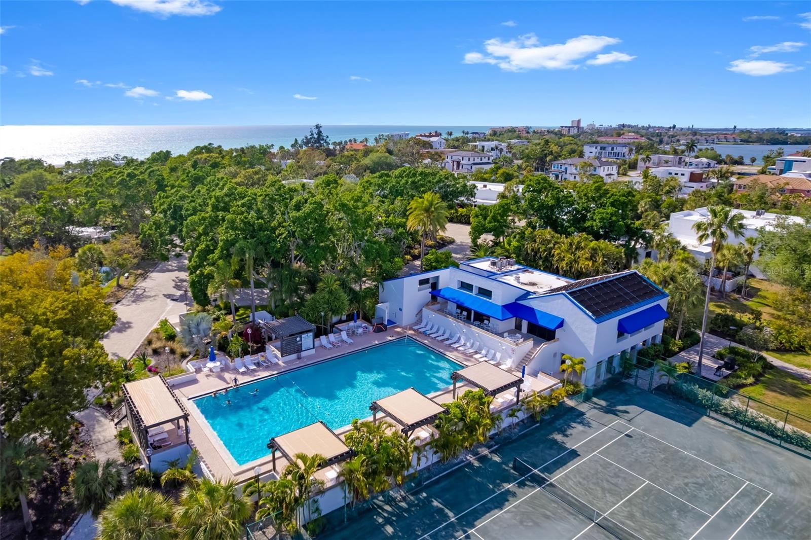 Image 43 of 57 For 815 Bayport Way 815