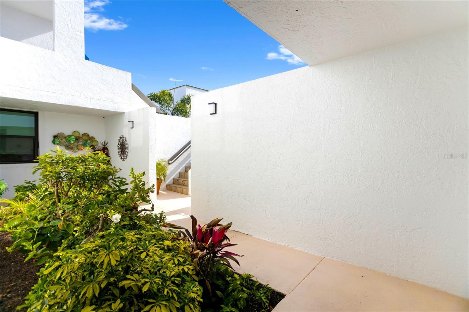 Image 7 of 57 For 815 Bayport Way 815