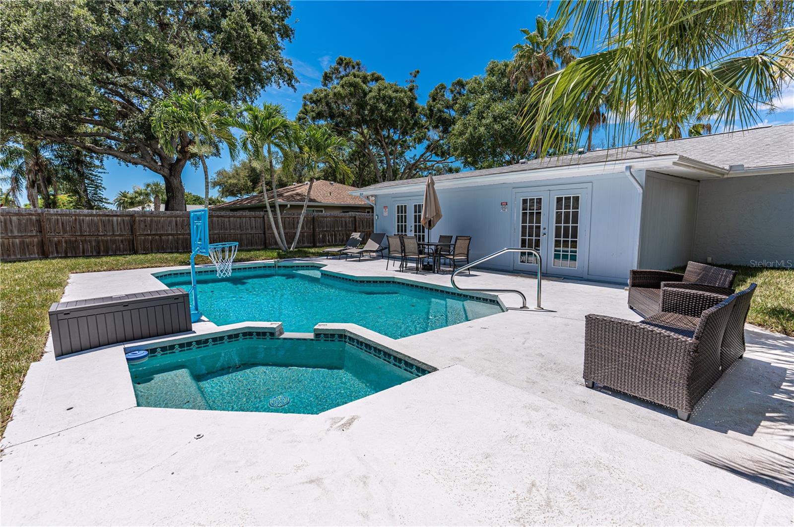 Image 3 of 30 For 7203 14th Avenue Nw