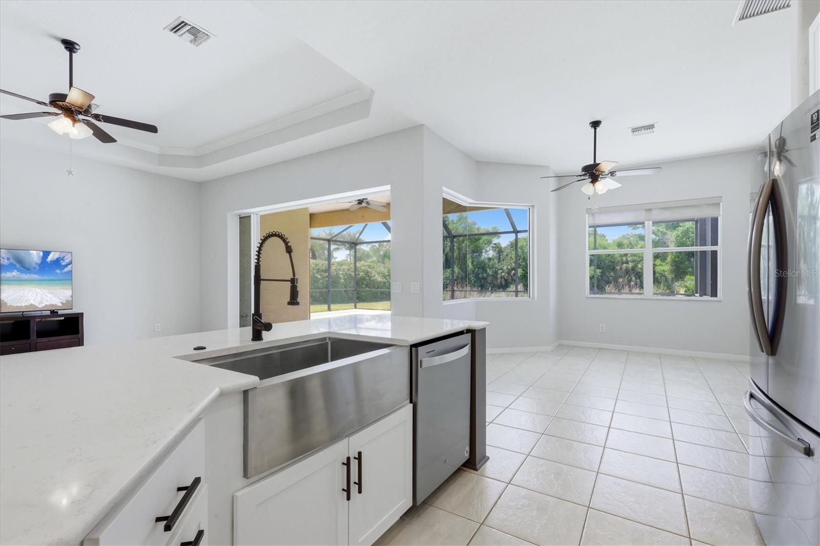 Listing photo id 10 for 510 147th Court Ne