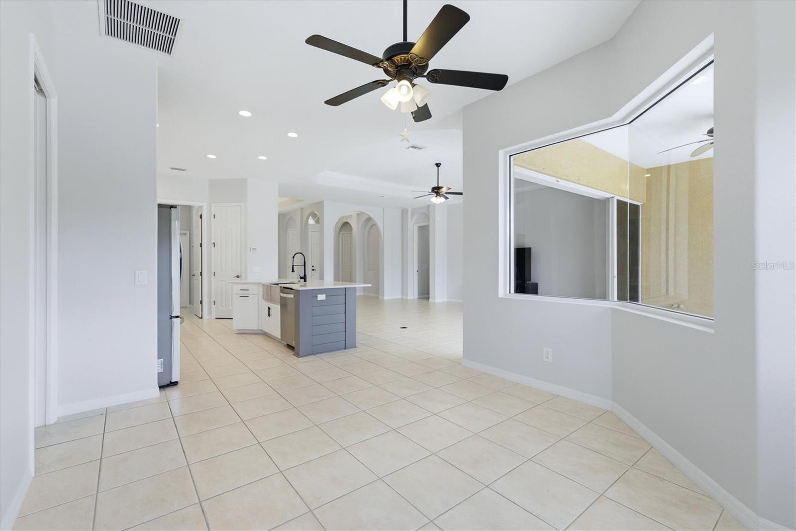 Listing photo id 14 for 510 147th Court Ne