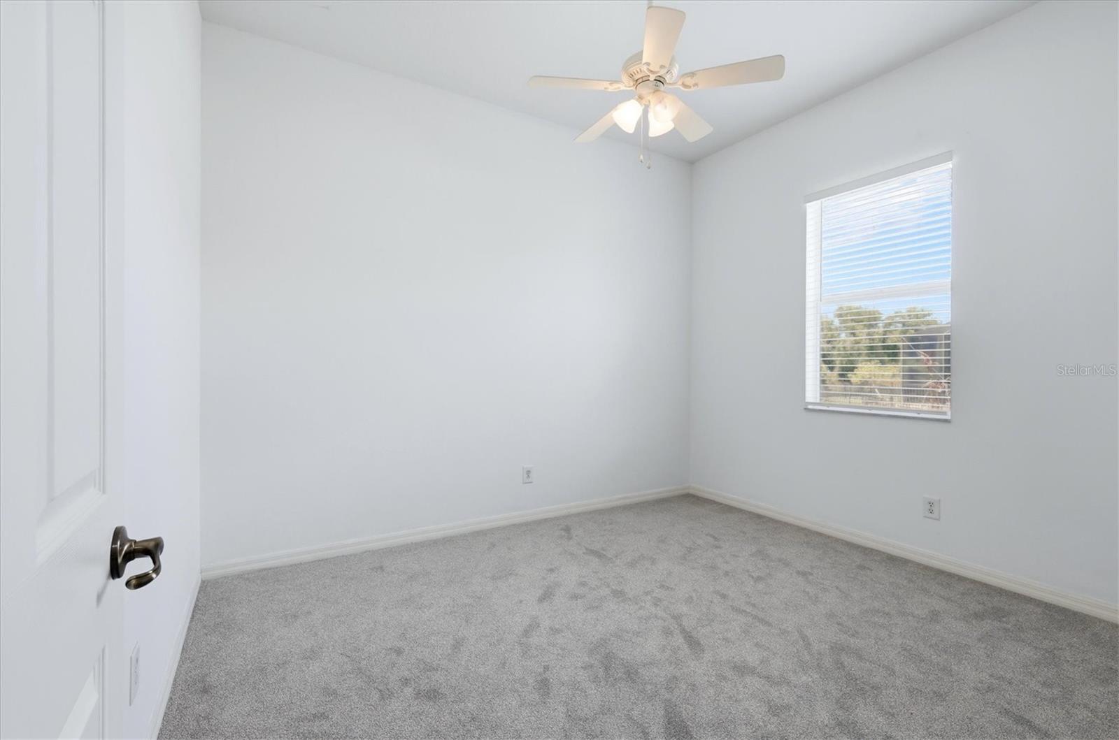 Listing photo id 17 for 510 147th Court Ne