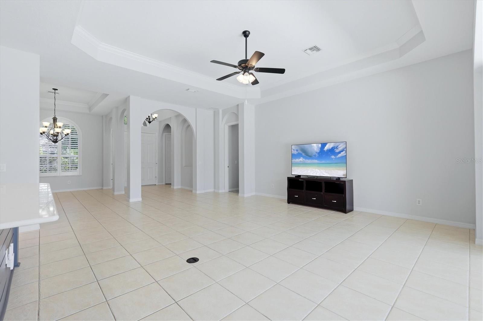 Listing photo id 6 for 510 147th Court Ne