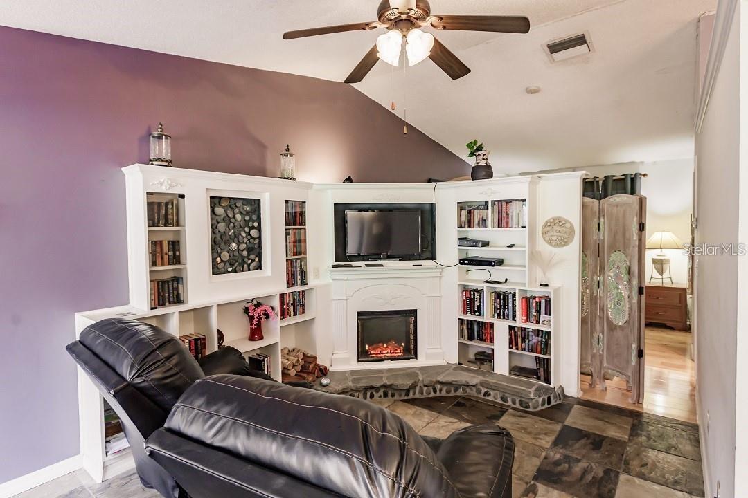 Image 5 of 10 For 323 Bobby Jones Road 323