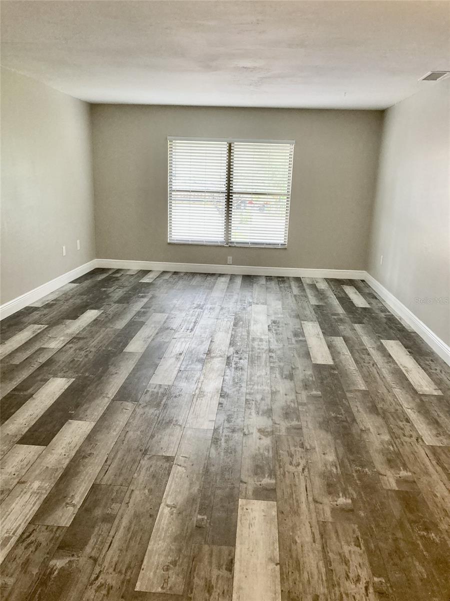 Image 2 of 14 For 5008 Manatee Avenue W 2