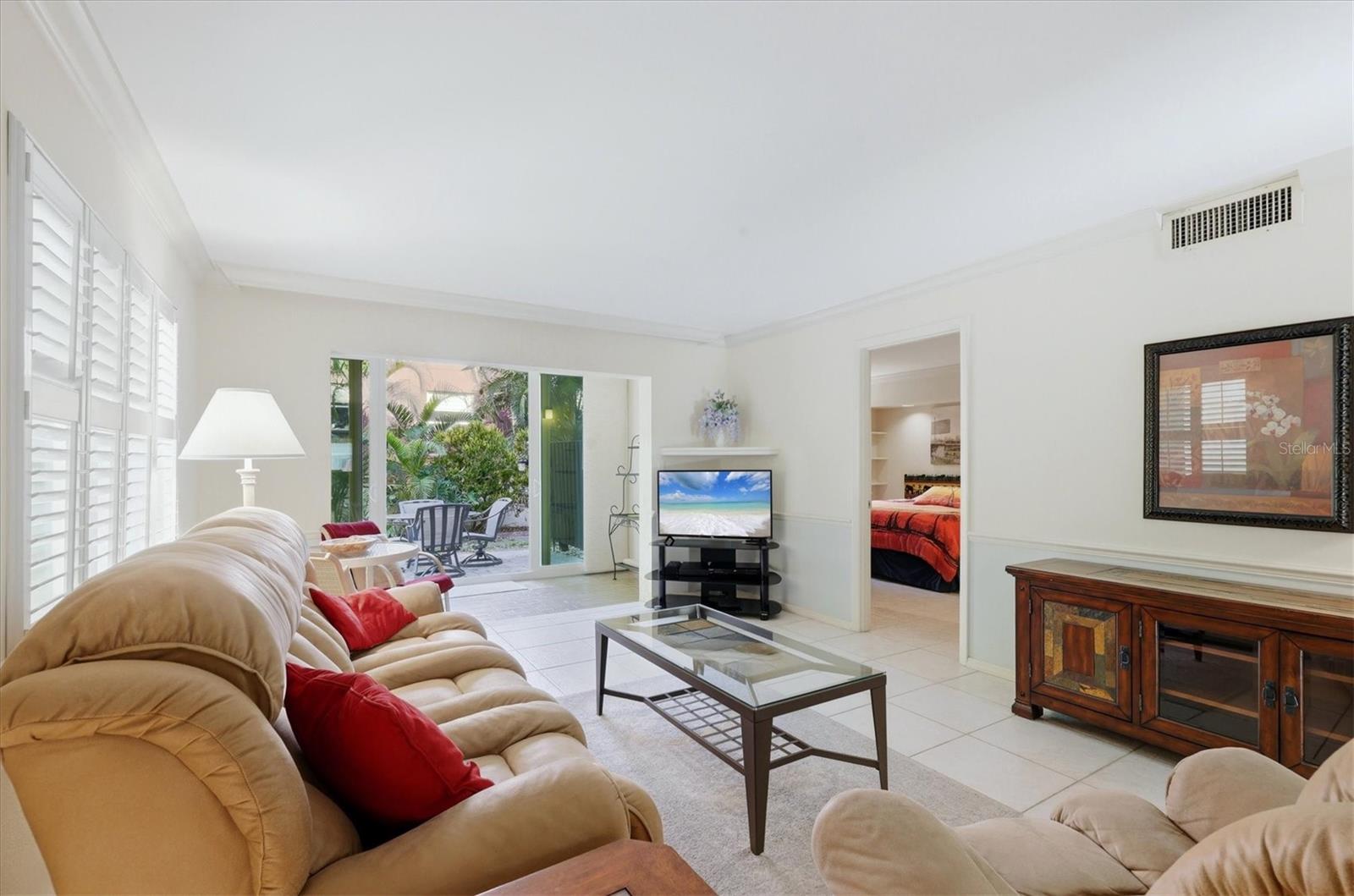 Image 10 of 79 For 260 Santa Maria Street 105