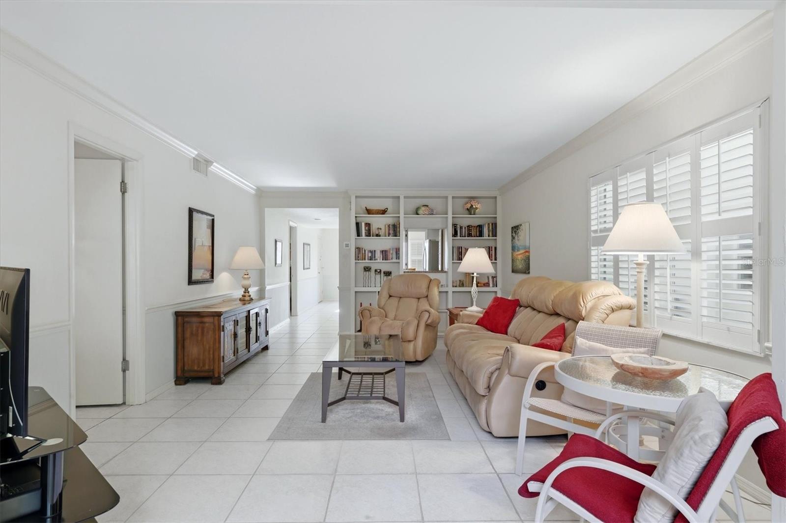 Image 12 of 79 For 260 Santa Maria Street 105