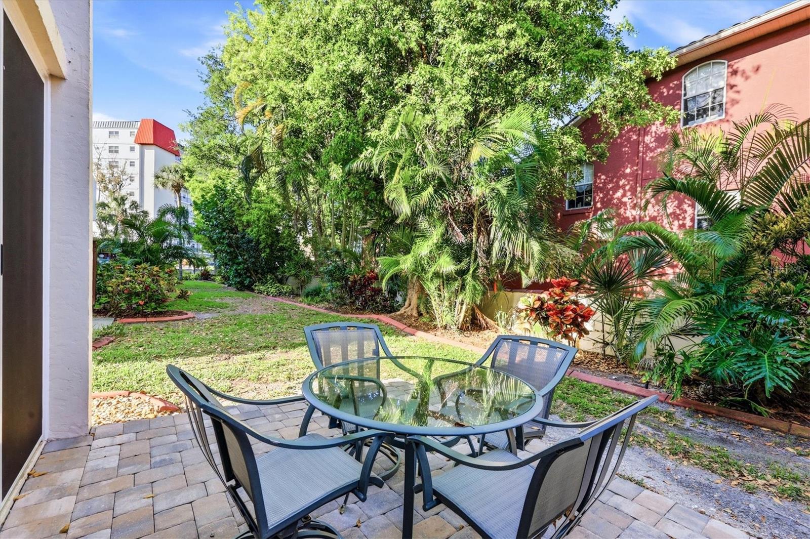 Image 14 of 79 For 260 Santa Maria Street 105