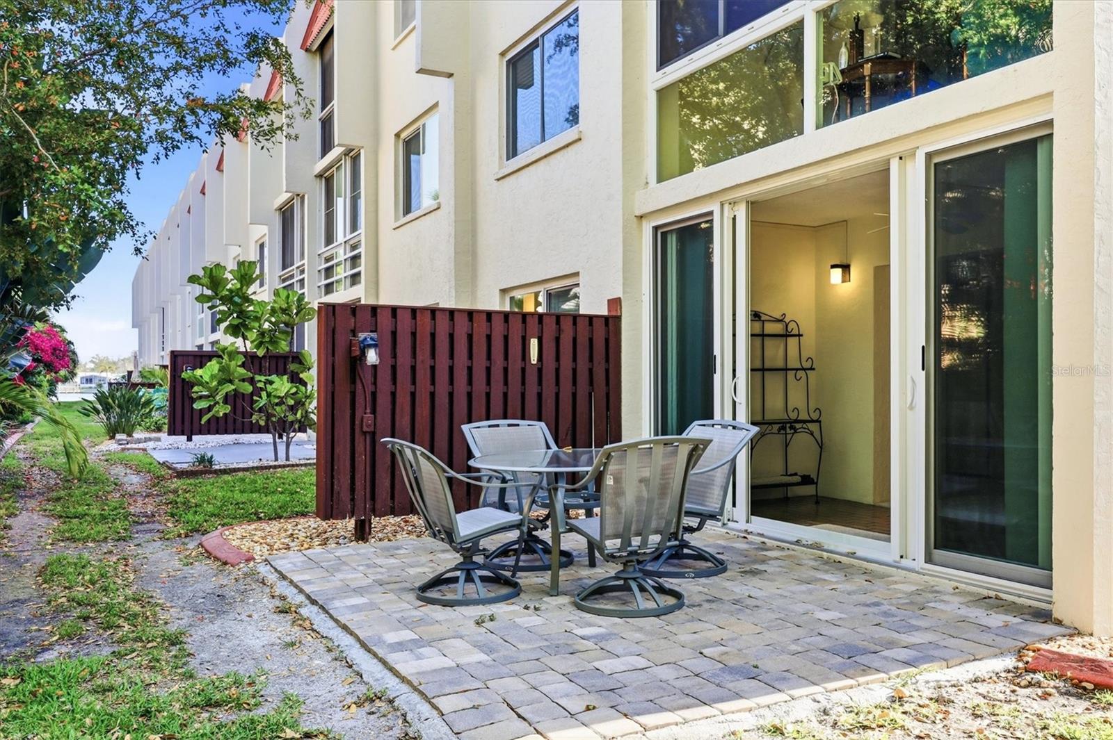 Image 15 of 79 For 260 Santa Maria Street 105