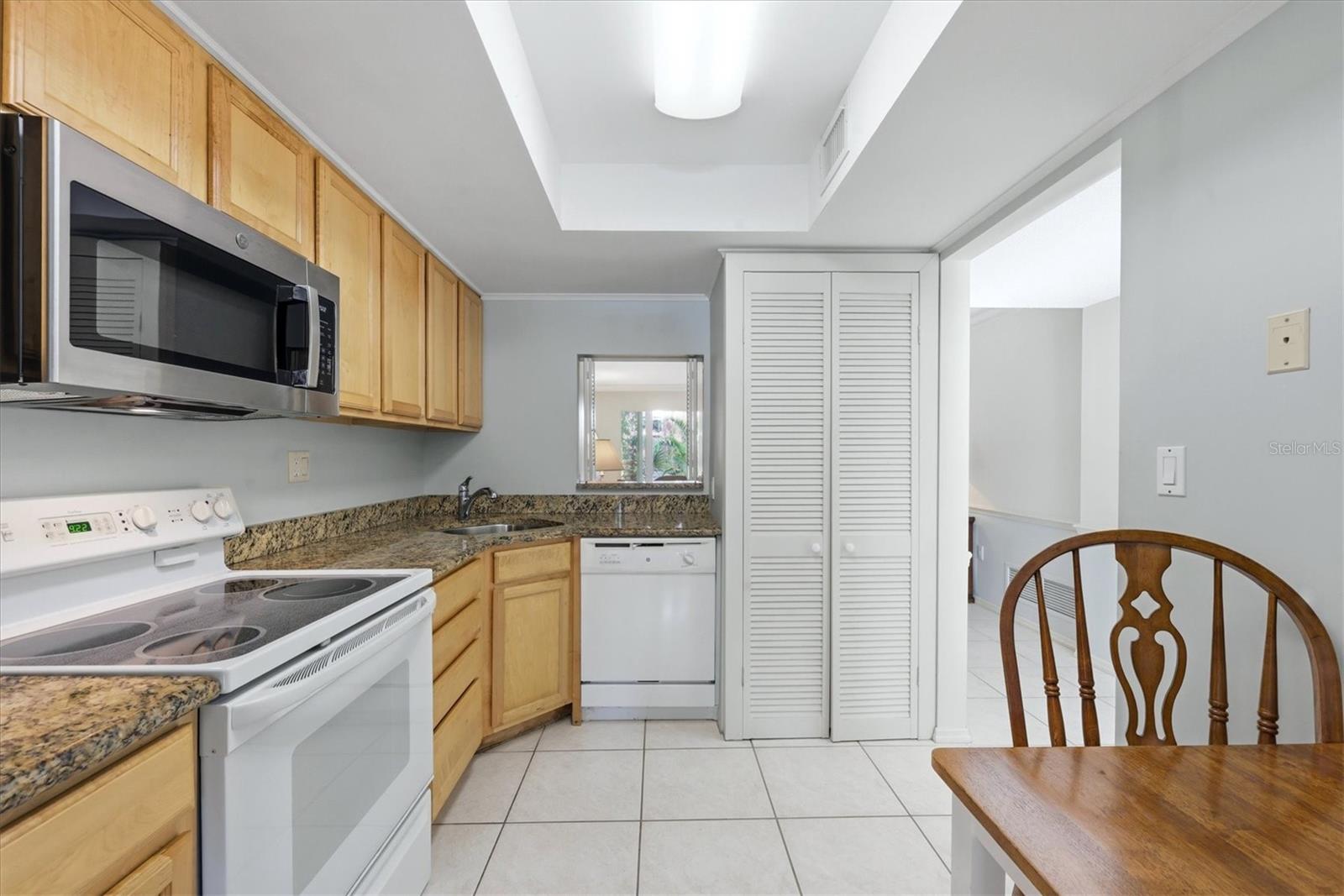 Image 23 of 79 For 260 Santa Maria Street 105