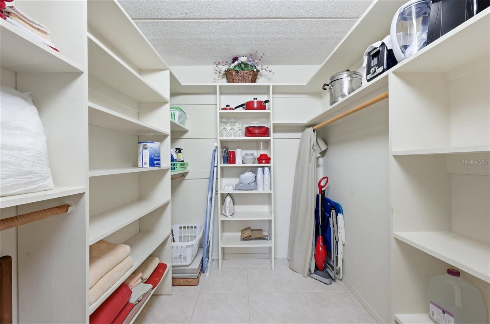 Image 33 of 79 For 260 Santa Maria Street 105