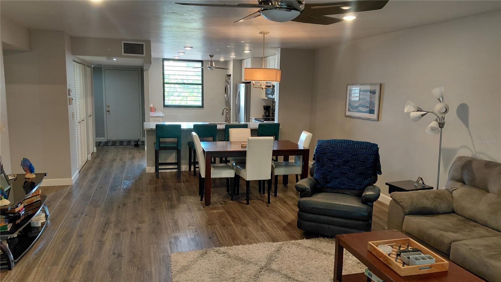 Image 8 of 17 For 146 Wild Palm Dr  146