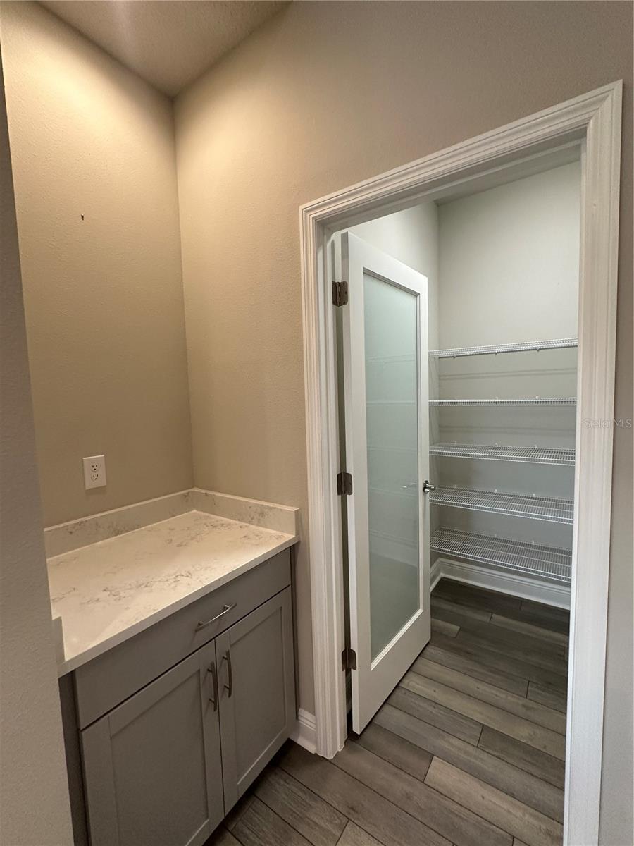 Image 10 of 28 For 12569 Oak Hill Way