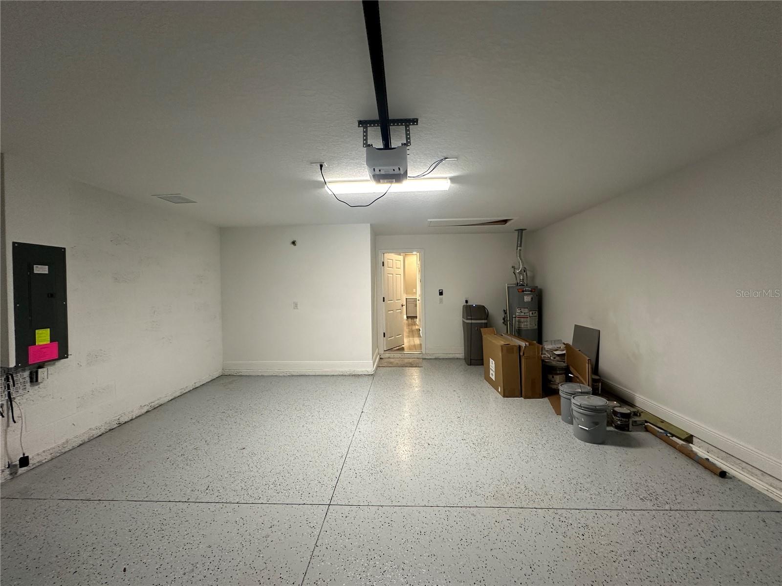 Image 26 of 28 For 12569 Oak Hill Way