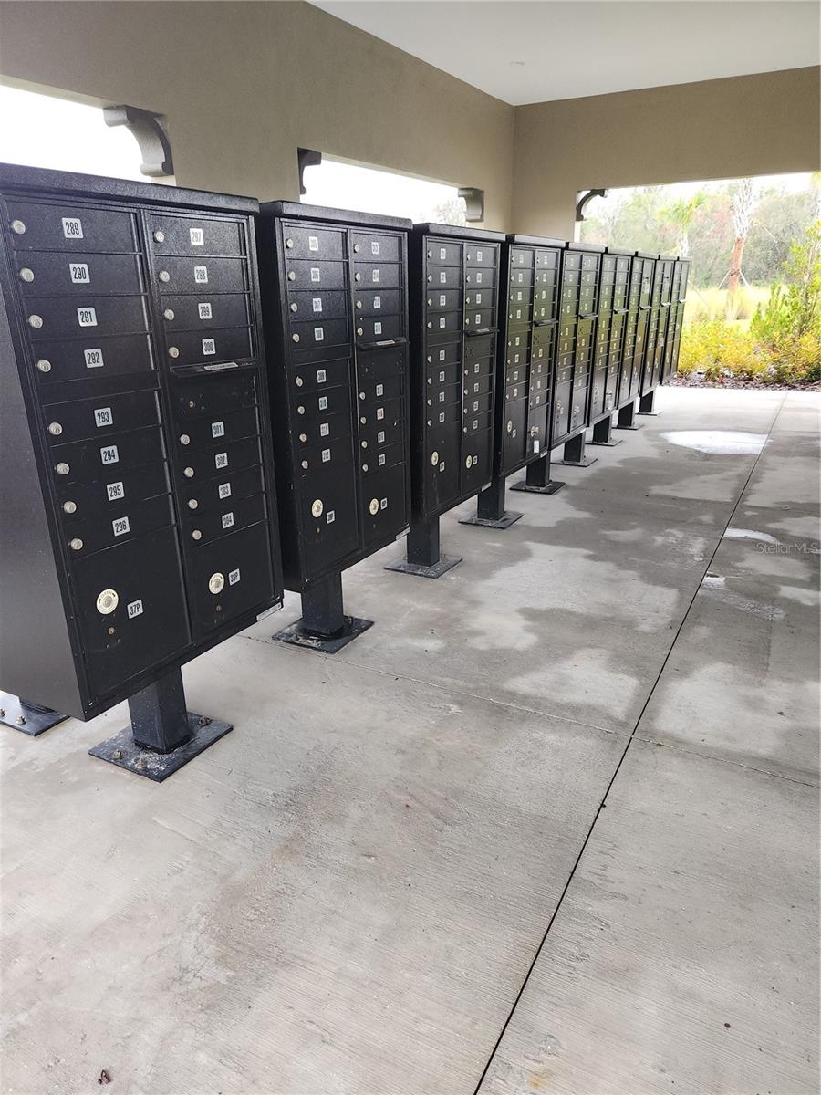 Image 27 of 28 For 12569 Oak Hill Way