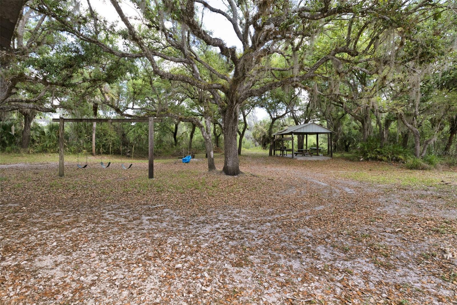 Image 39 of 40 For 8096 Golden Glade Avenue