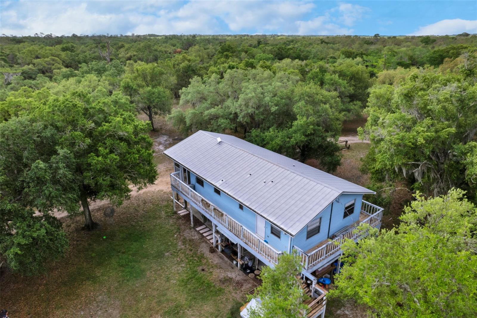 Image 6 of 40 For 8096 Golden Glade Avenue