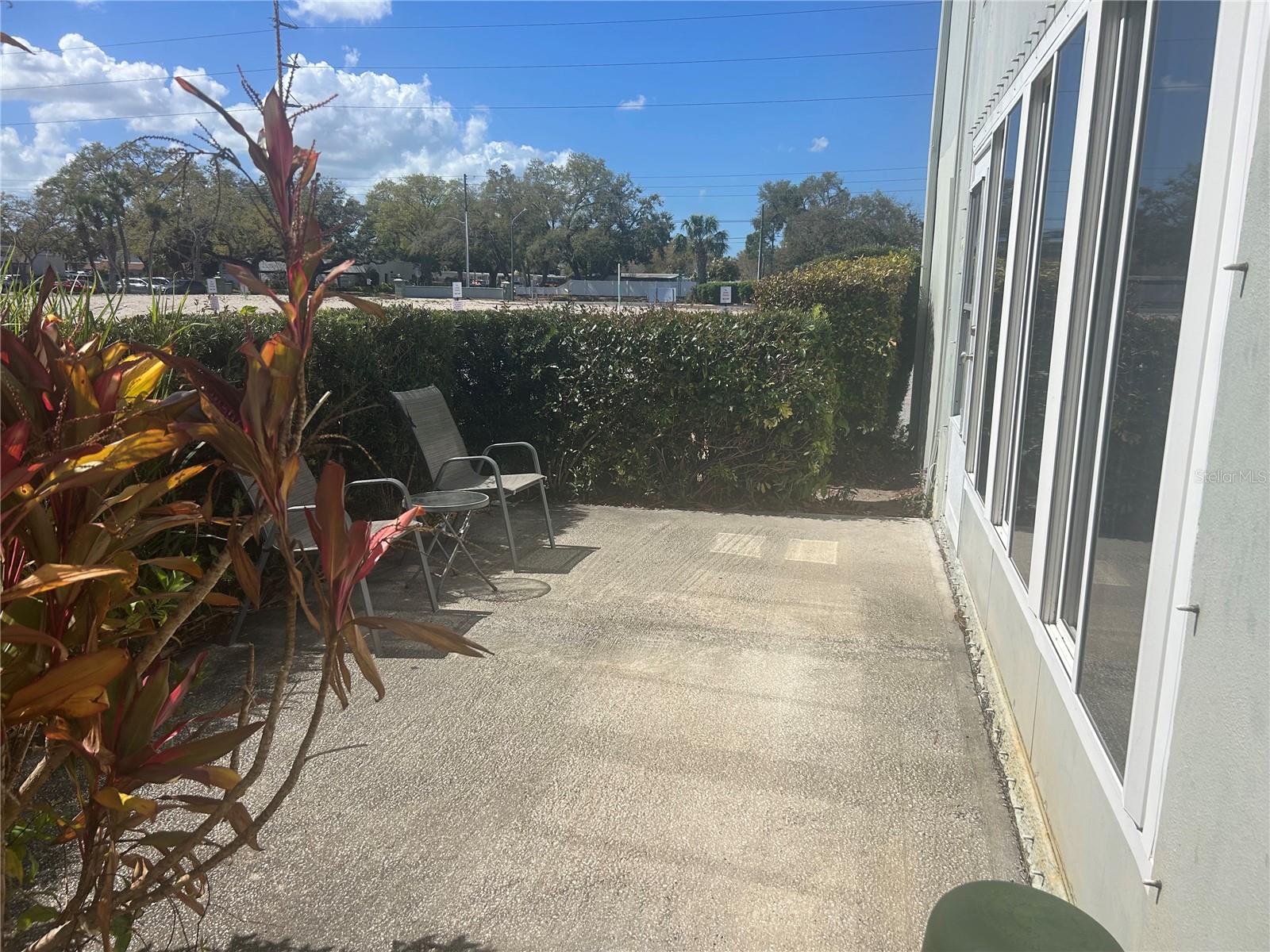 Image 11 of 25 For 1433 Belcher Road B7