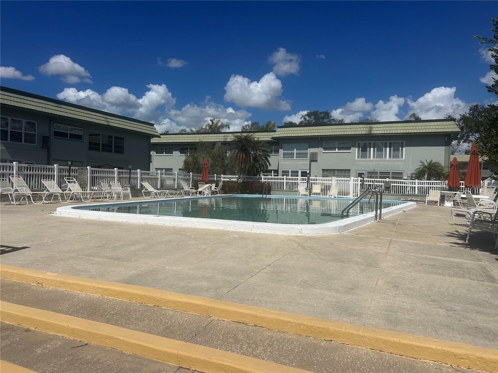 Image 24 of 25 For 1433 Belcher Road B7