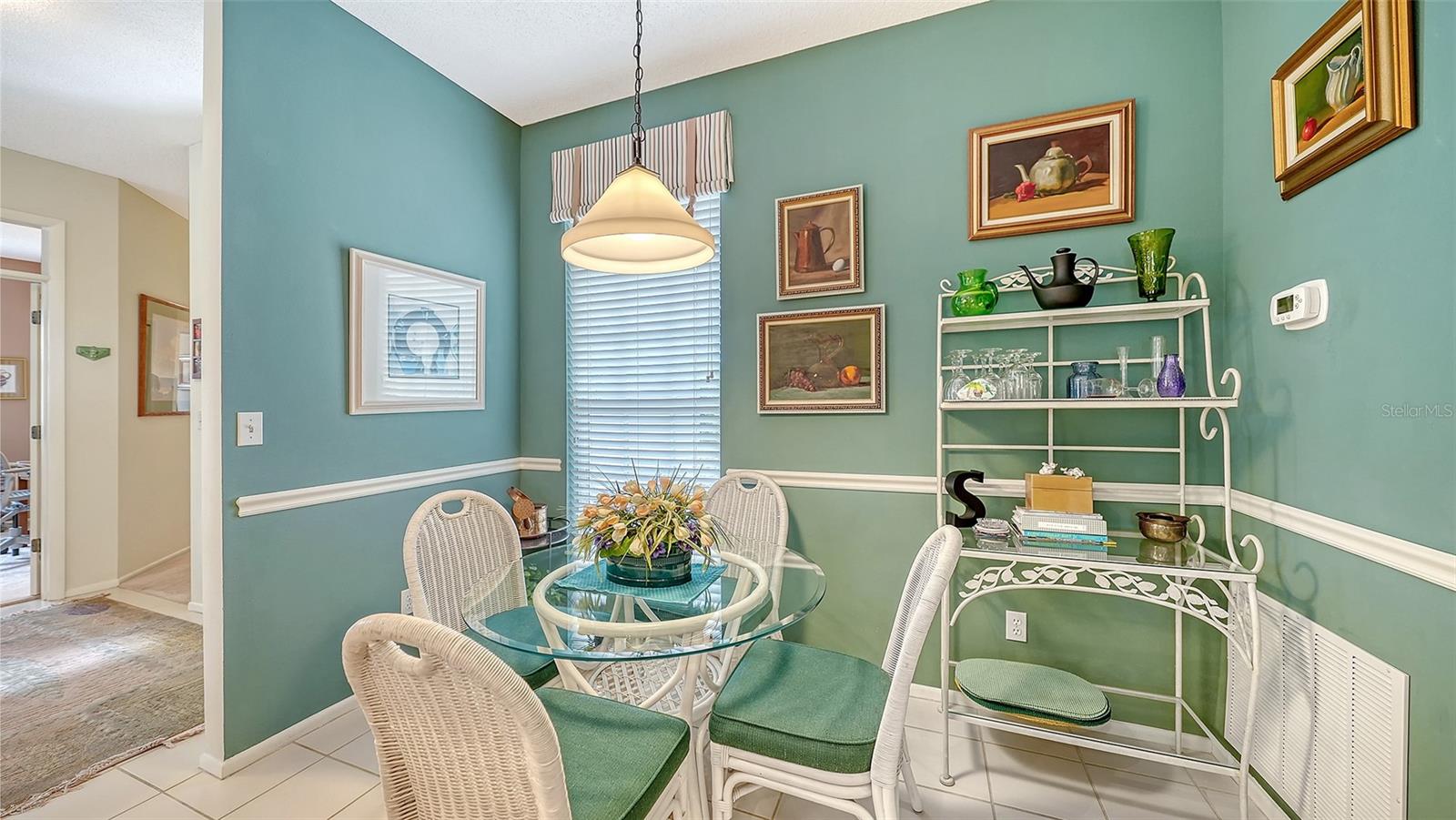 Image 23 of 70 For 4905 Thames Lane