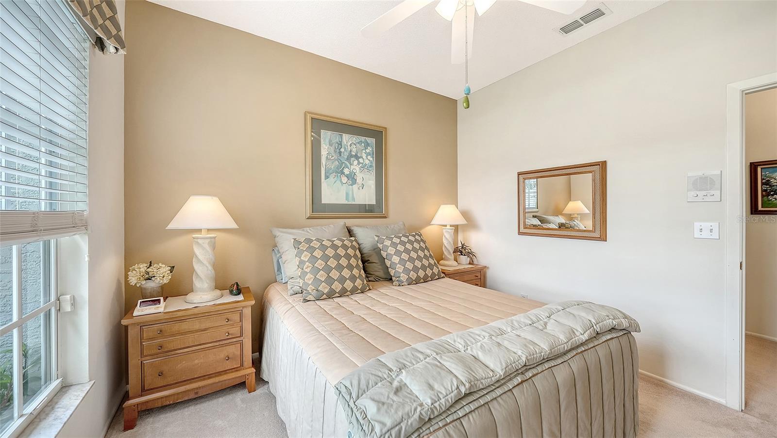 Image 33 of 70 For 4905 Thames Lane