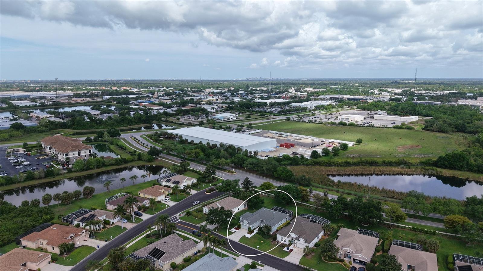 Image 49 of 70 For 4905 Thames Lane