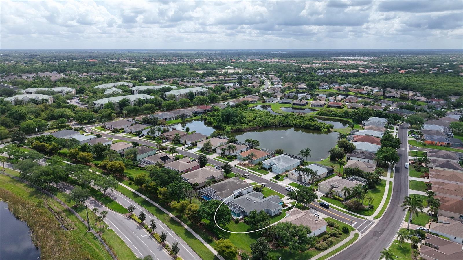 Image 53 of 70 For 4905 Thames Lane