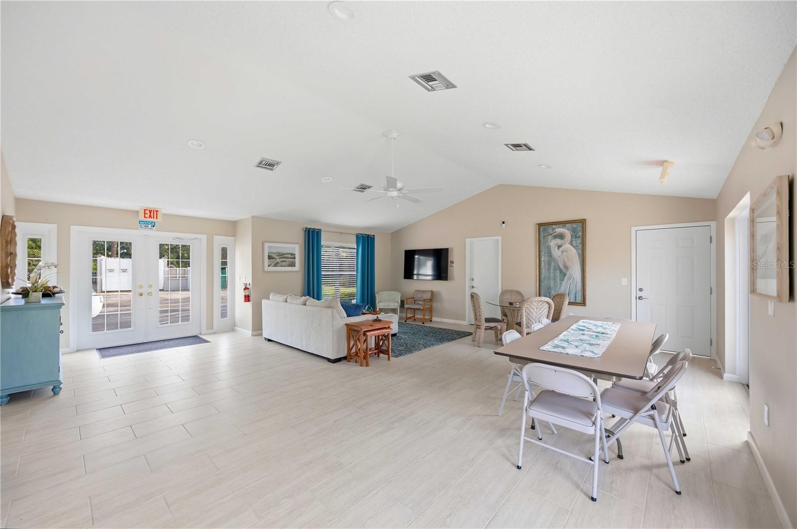 Image 27 of 64 For 7754 Eagle Creek Drive 7512