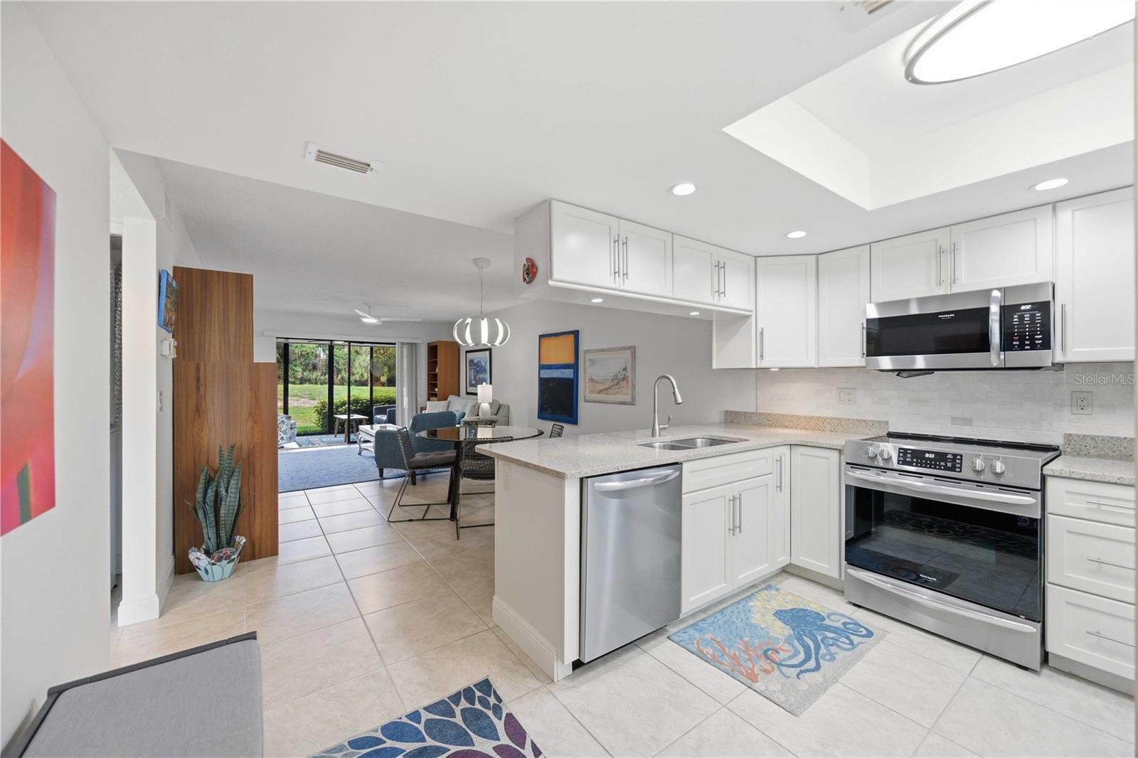 Image 9 of 64 For 7754 Eagle Creek Drive 7512