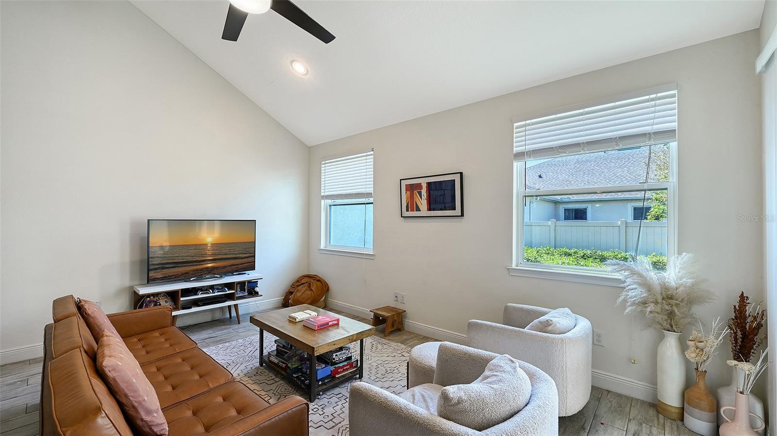 Image 15 of 61 For 3693 Divot Lane