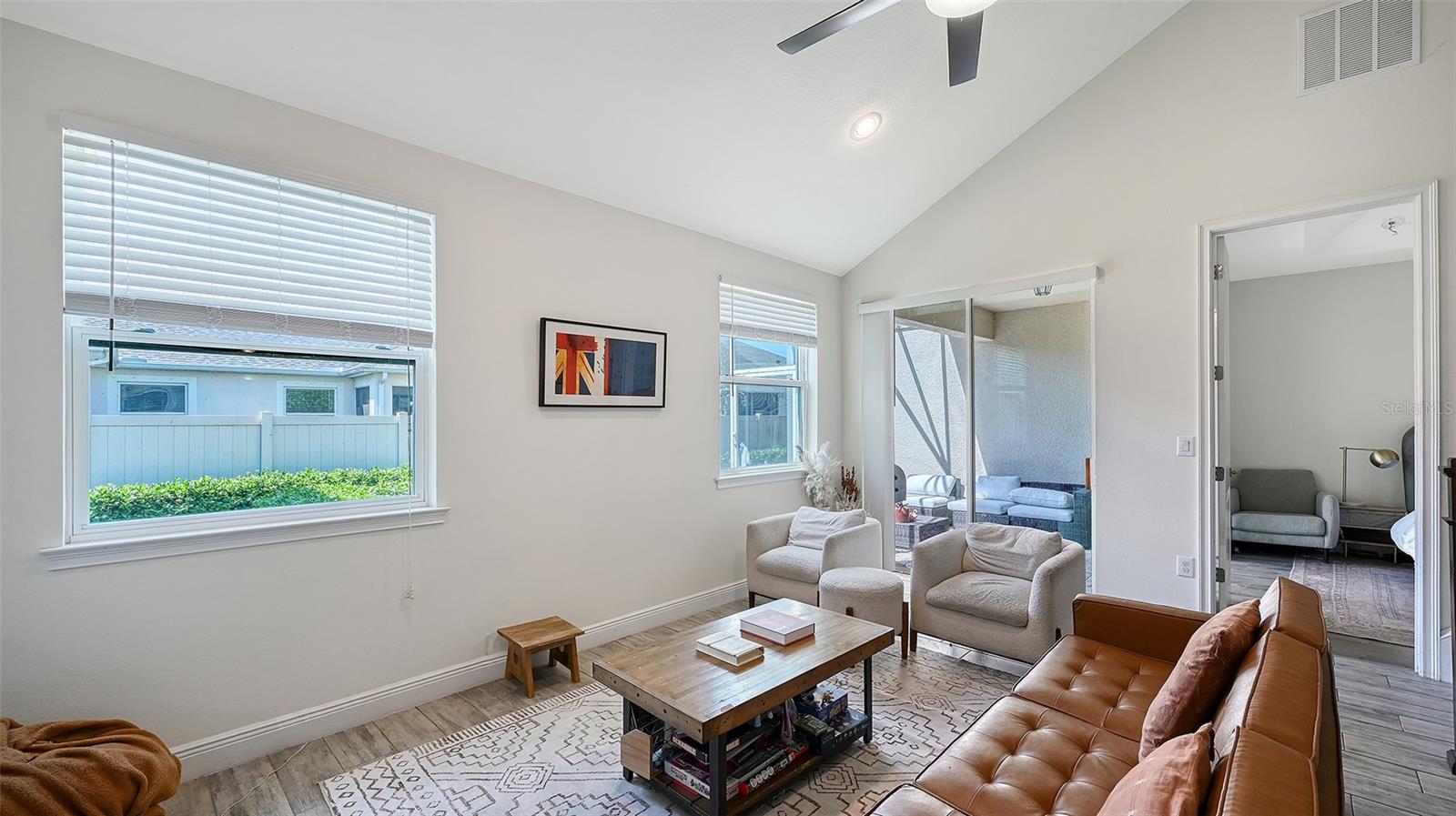 Image 19 of 61 For 3693 Divot Lane