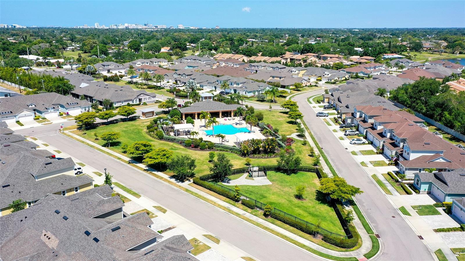 Image 43 of 61 For 3693 Divot Lane