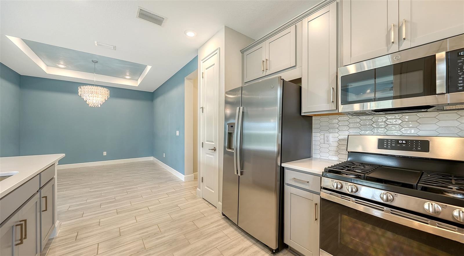 Image 14 of 94 For 10089 Morning Mist Ln Lane