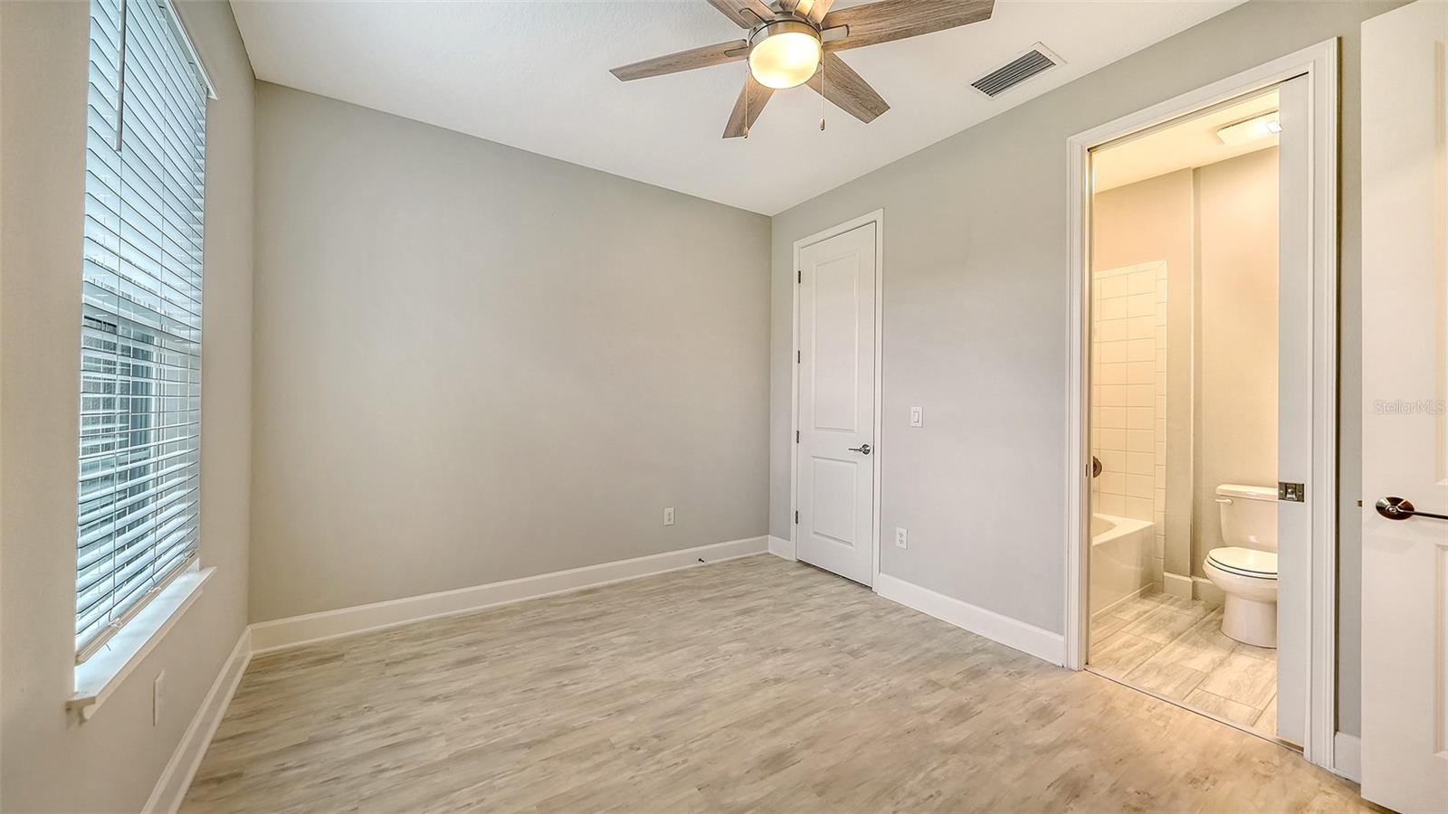 Image 33 of 94 For 10089 Morning Mist Ln Lane