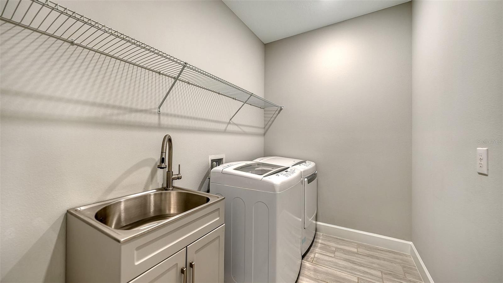 Image 40 of 94 For 10089 Morning Mist Ln Lane