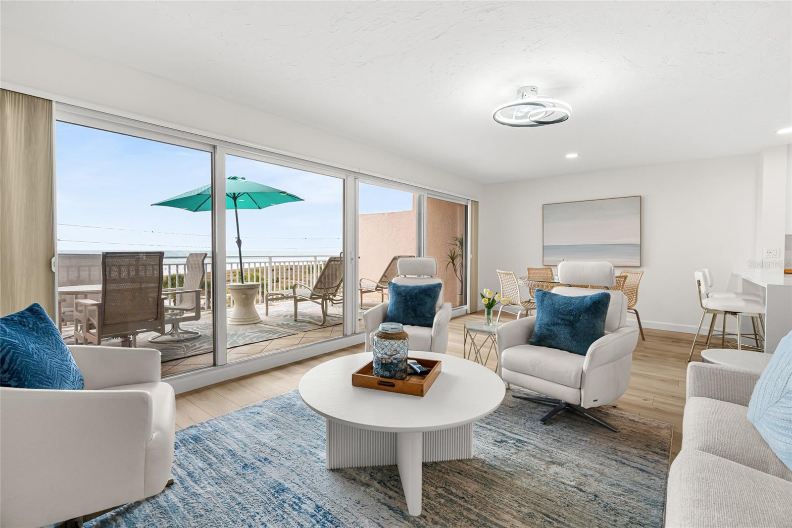 Image 11 of 38 For 711 Beach Road 408