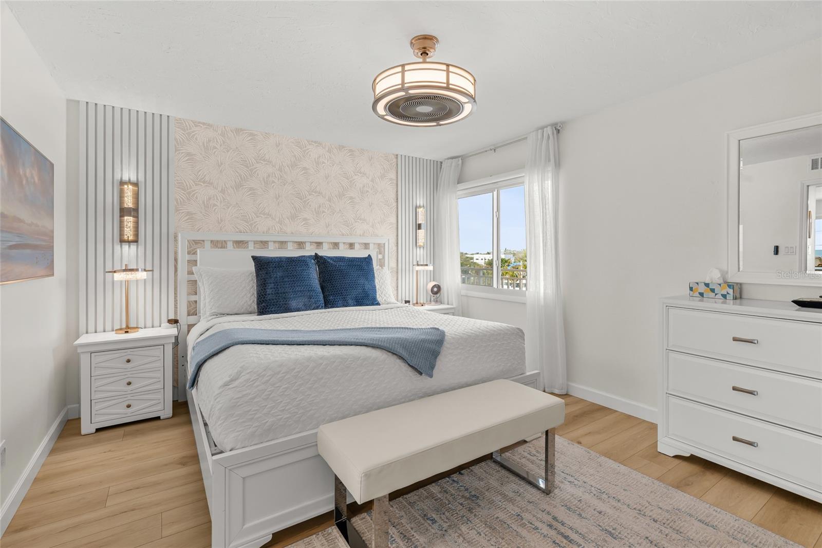 Image 20 of 38 For 711 Beach Road 408