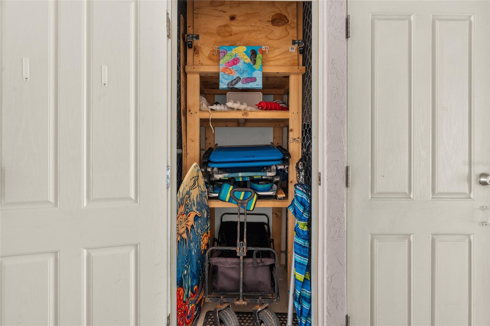 Image 33 of 38 For 711 Beach Road 408